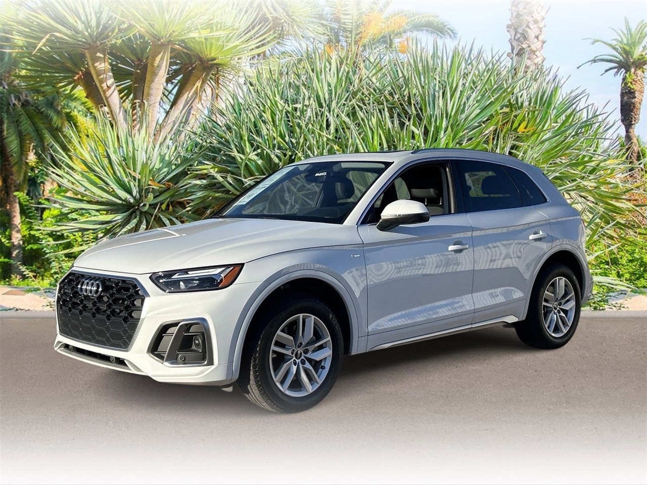 2022 Audi Q5 Premium's photo