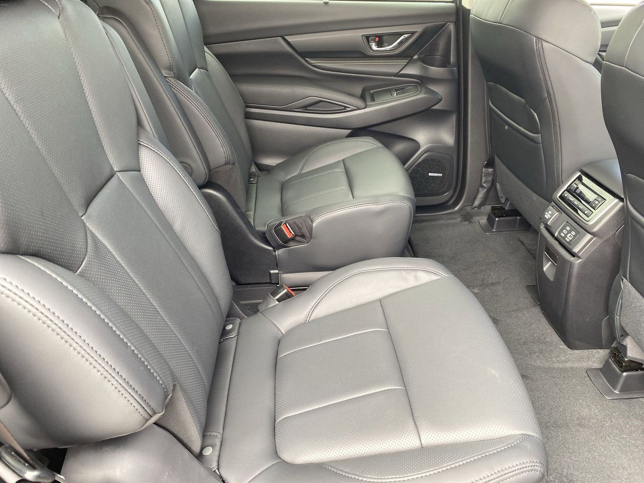 New 2026 Magnetite Gray Subaru Onyx Edition Touring 7-Passenger image 8