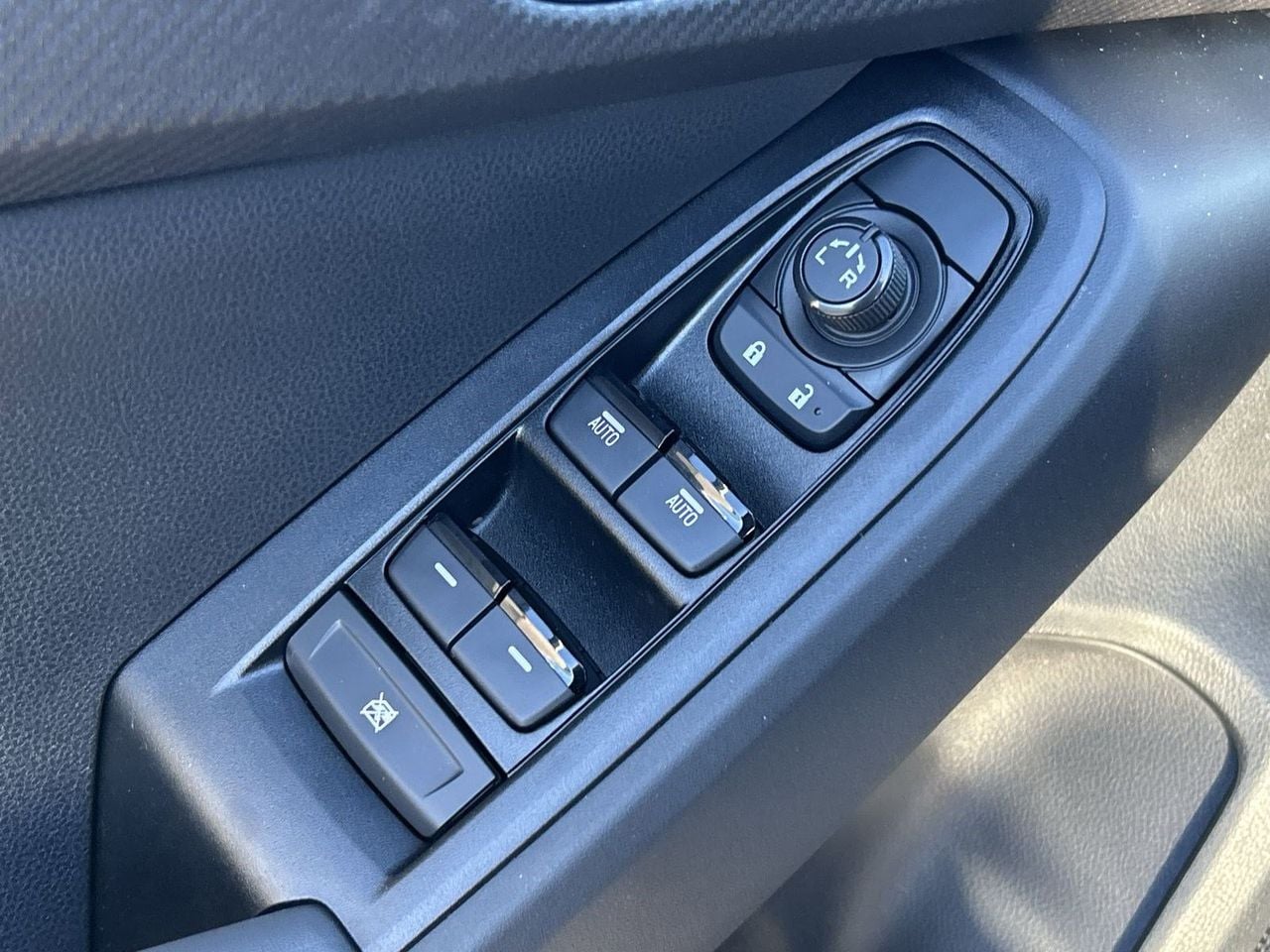 New 2026 Ice Silver Subaru Premium image 16