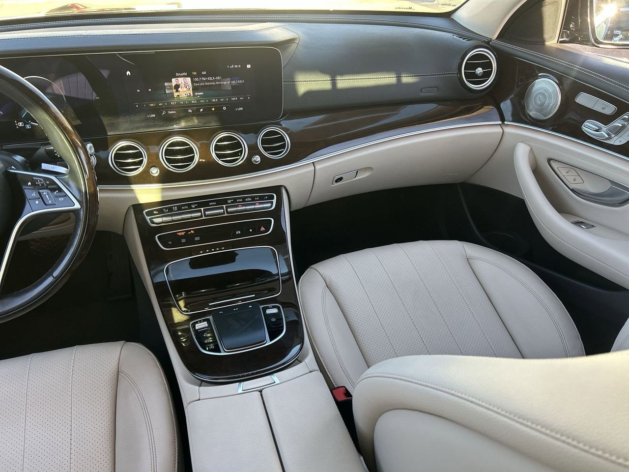 Used 2022 Obsidian Black Mercedes-Benz E 350 image 12