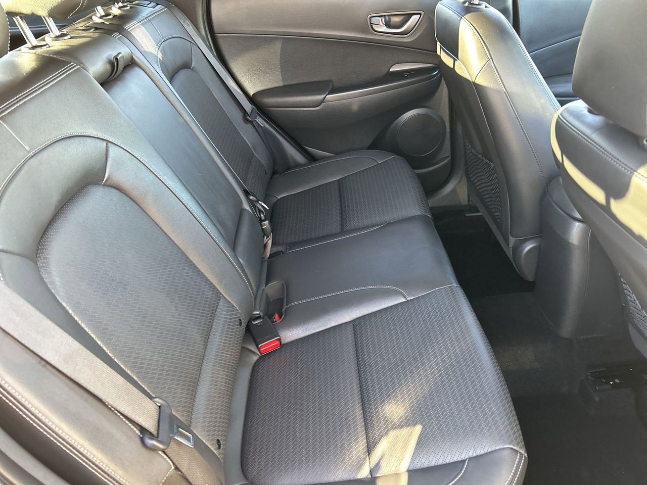 Used 2019 Chalk White Hyundai Ultimate image 10