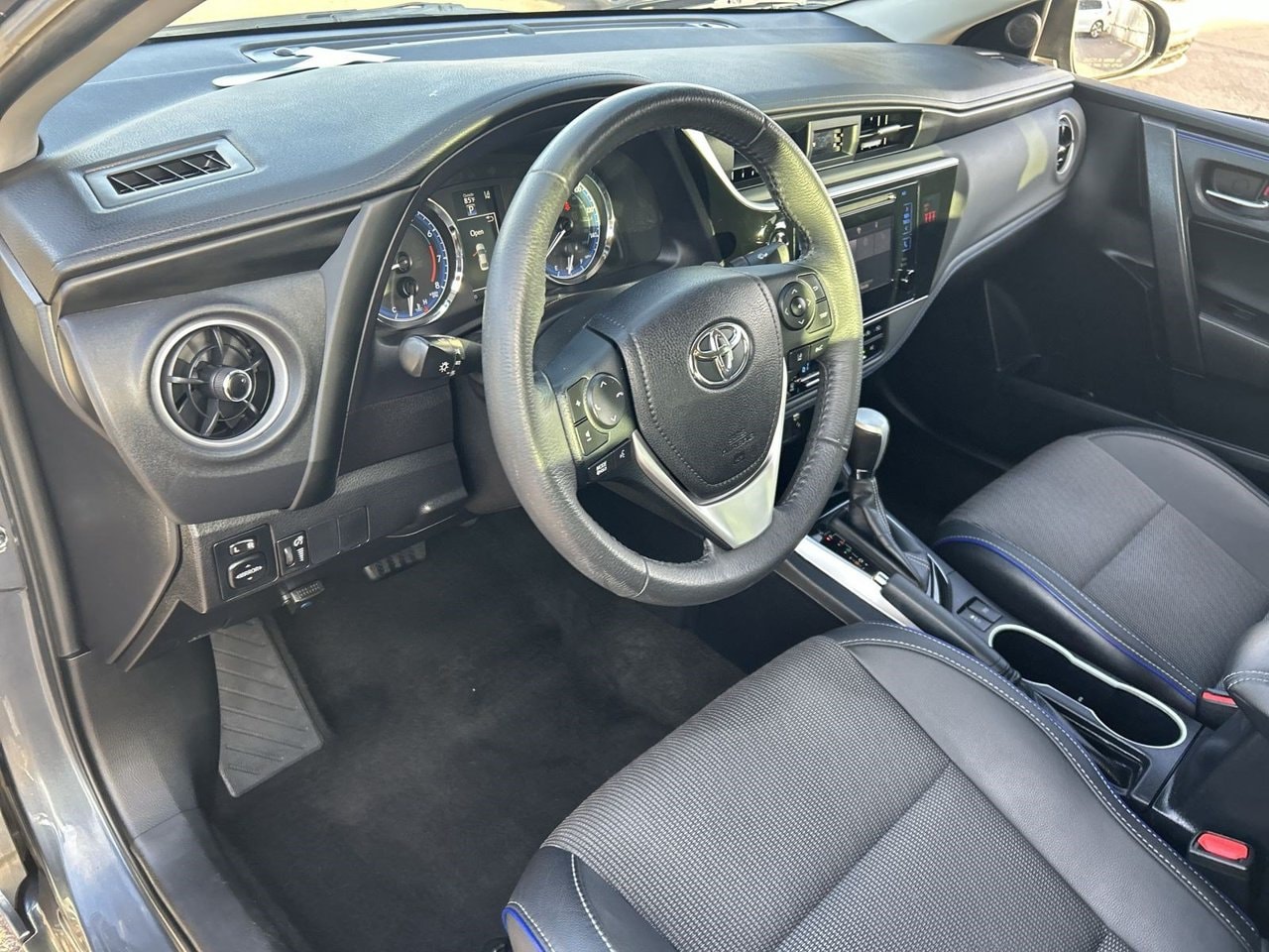 Used 2018 Slate Metallic Toyota SE image 15