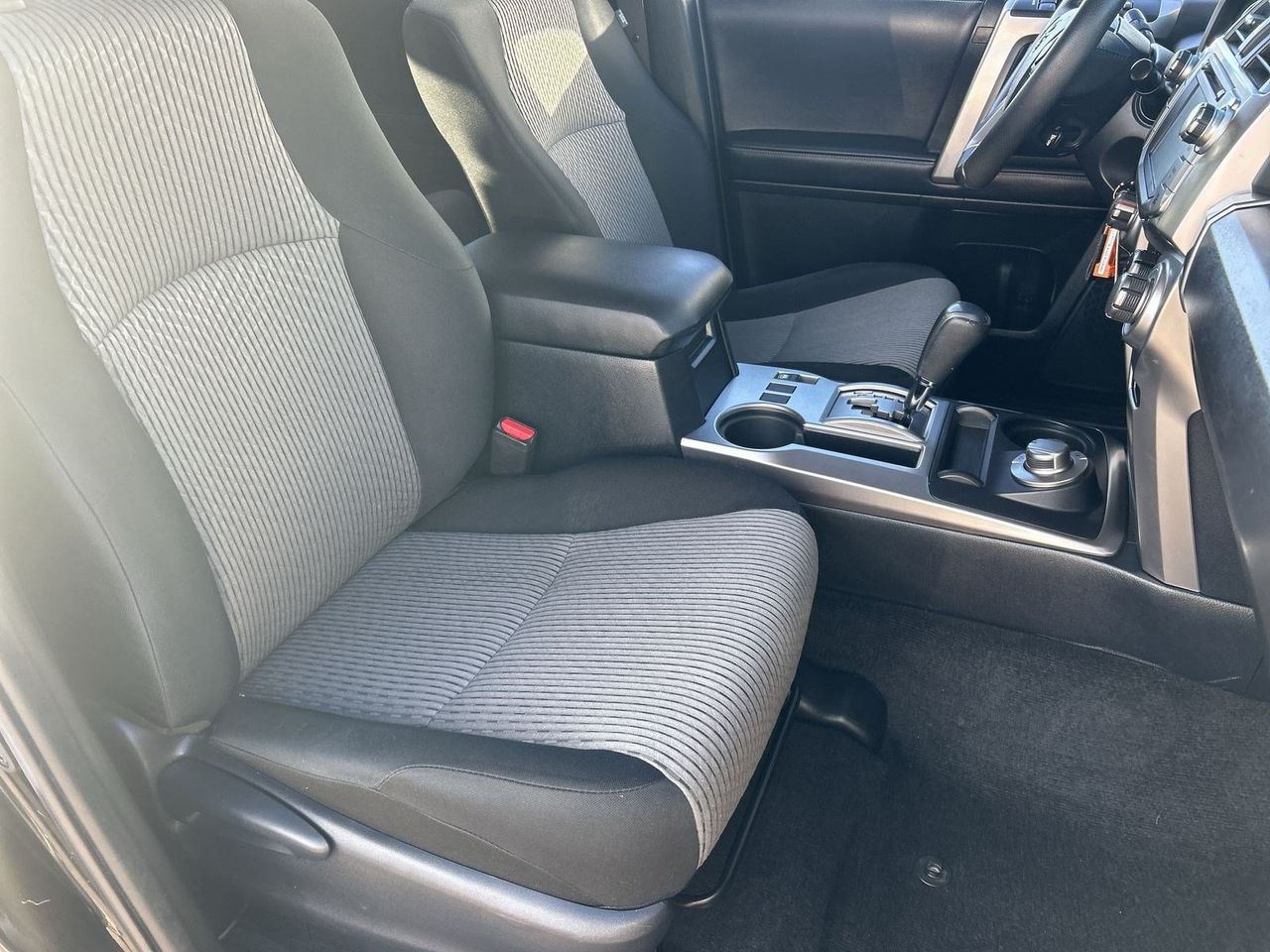 Used 2019 Midnight Black Metallic Toyota SR5 image 8