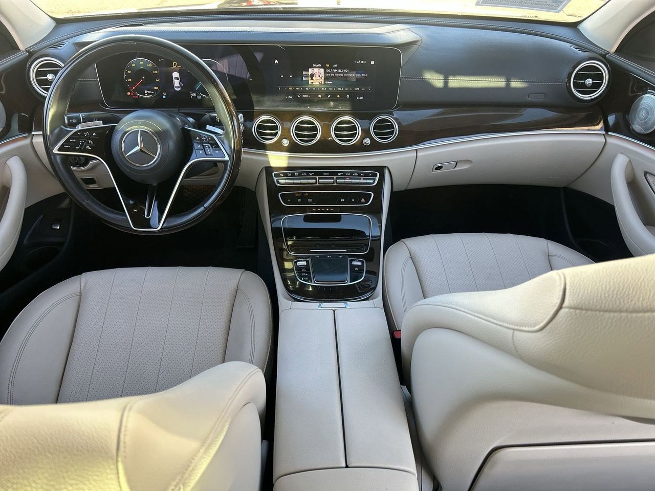 Used 2022 Obsidian Black Mercedes-Benz E 350 image 11