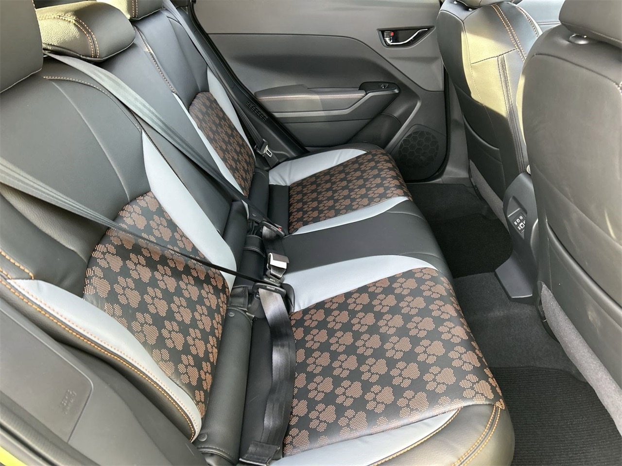 New 2026 Citron Yellow Pearl Subaru Limited Hybrid image 9