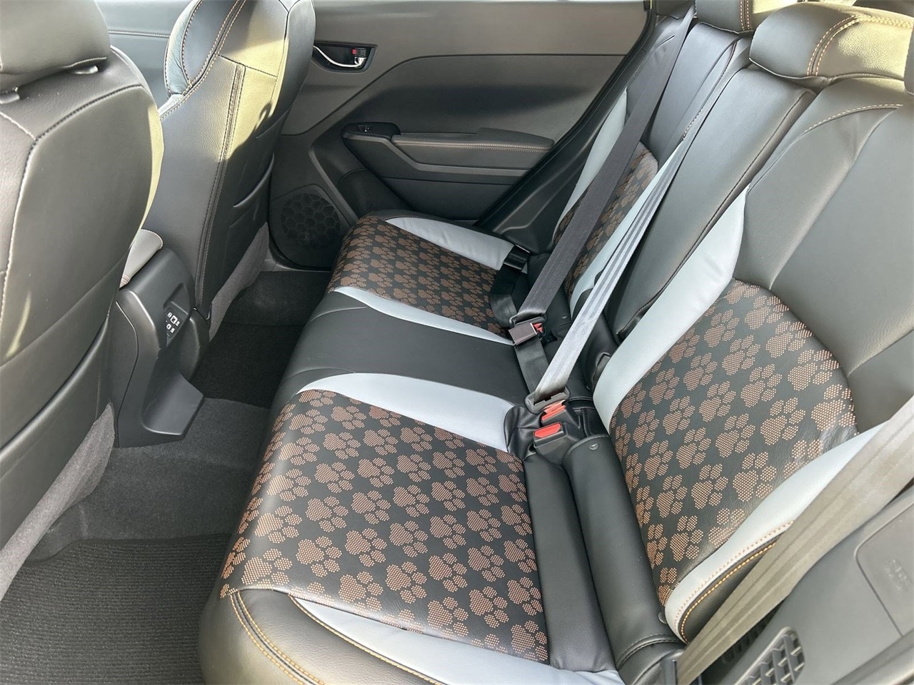 New 2026 Citron Yellow Pearl Subaru Limited Hybrid image 13