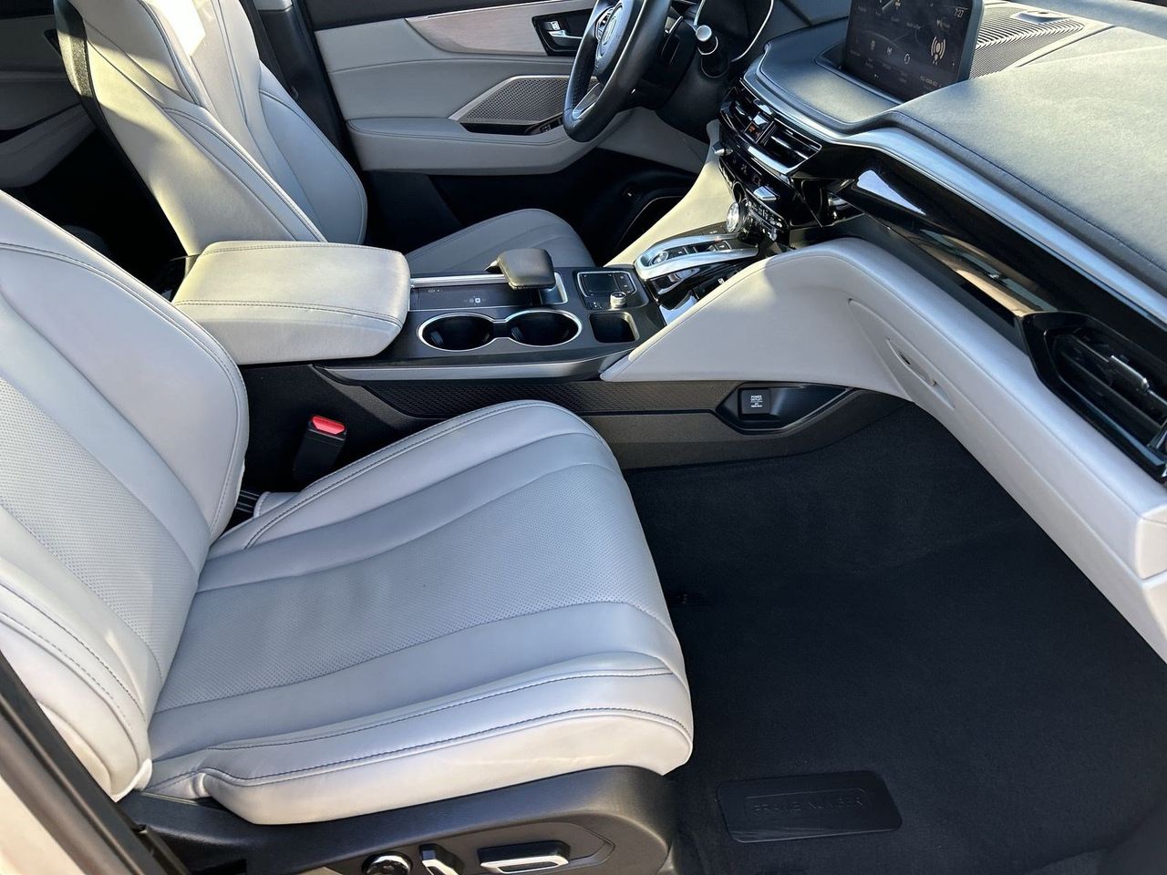 Used 2023 Lunar Silver Metallic Acura Technology image 9