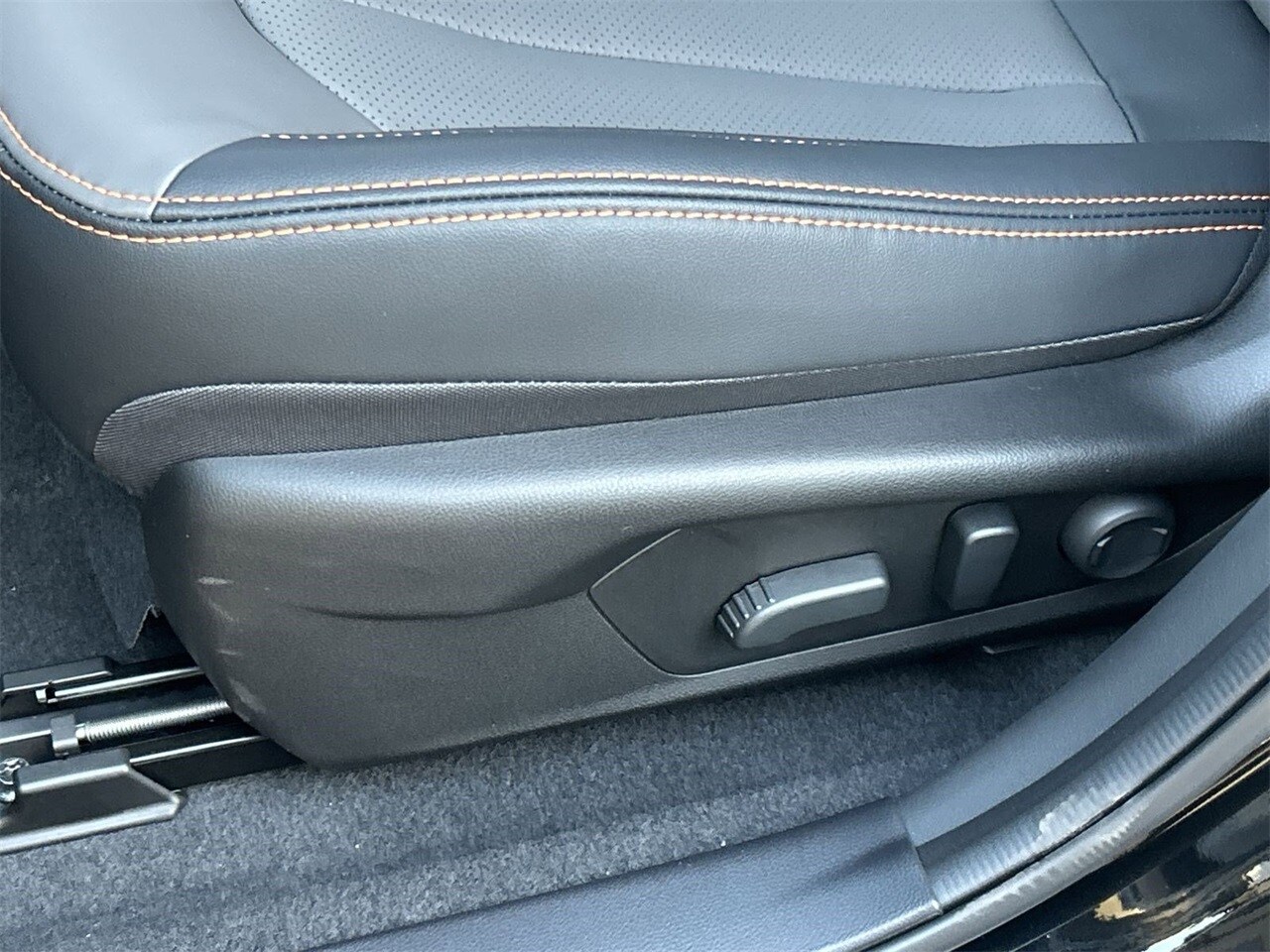 New 2026 Crystal Black Silica Subaru Limited Hybrid image 16