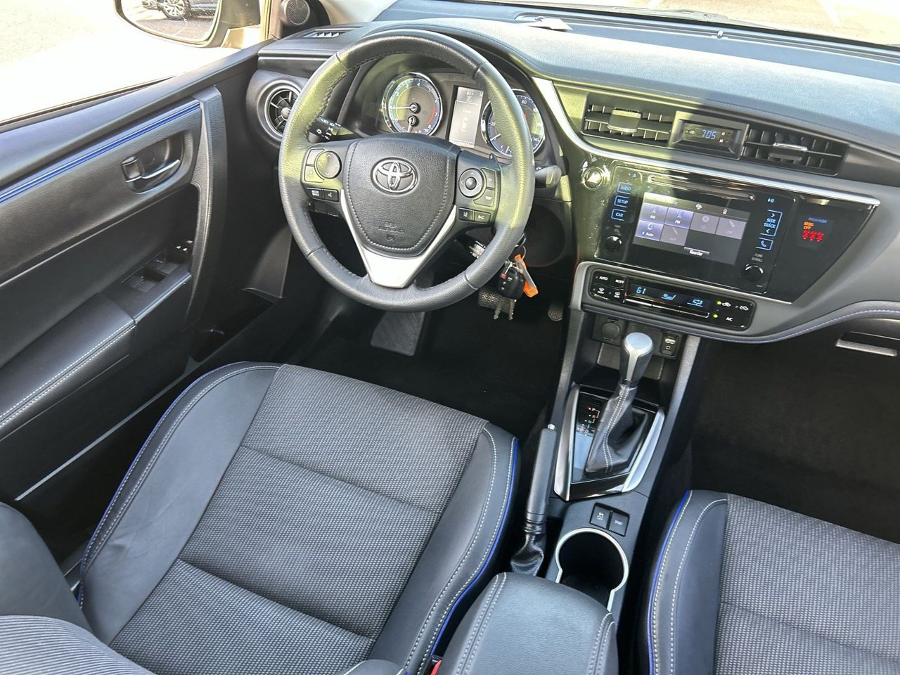 Used 2018 Slate Metallic Toyota SE image 11