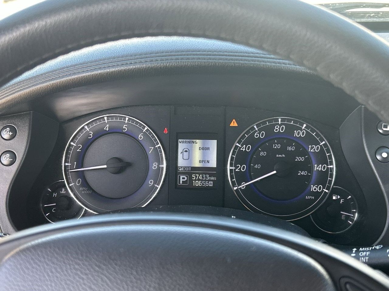 Used 2017 Black Obsidian INFINITI Base image 29