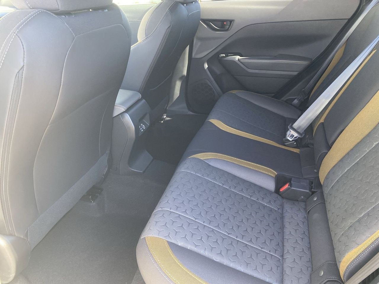 New 2026 Sand Dune Pearl Subaru Sport Hybrid image 13