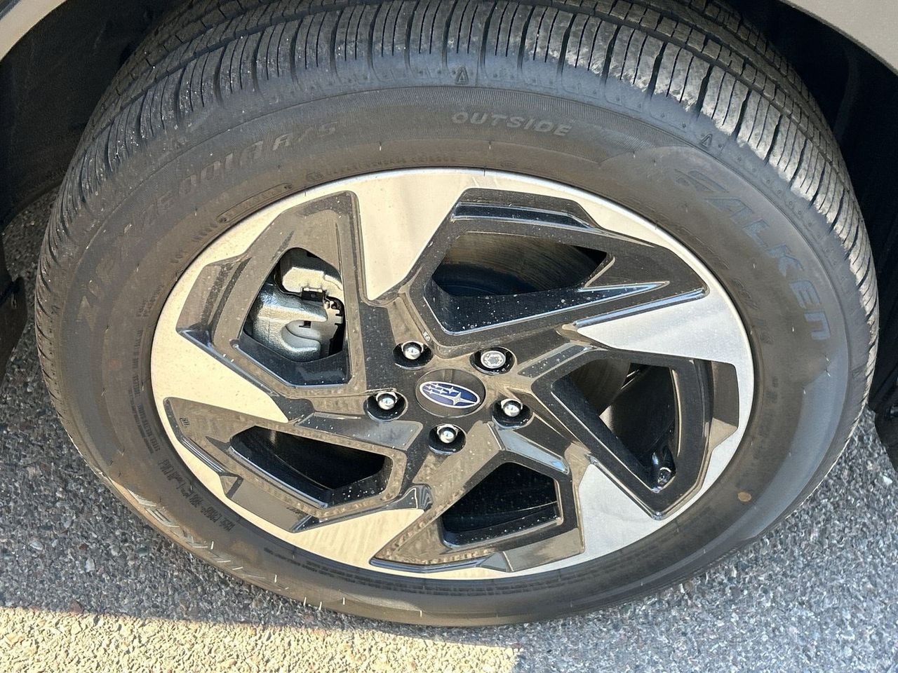 New 2026 Crystal Black Silica Subaru Limited image 6