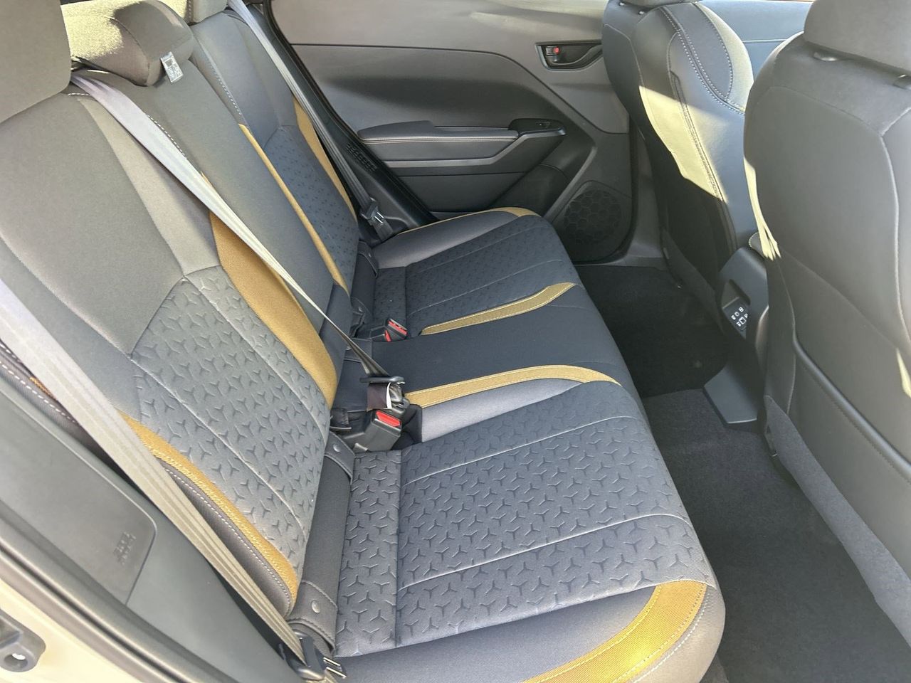 New 2026 Sand Dune Pearl Subaru Sport Hybrid image 9