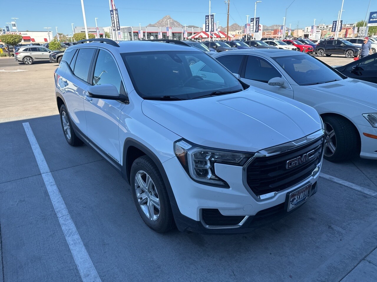 2022 Gmc Terrain SLE photo 3