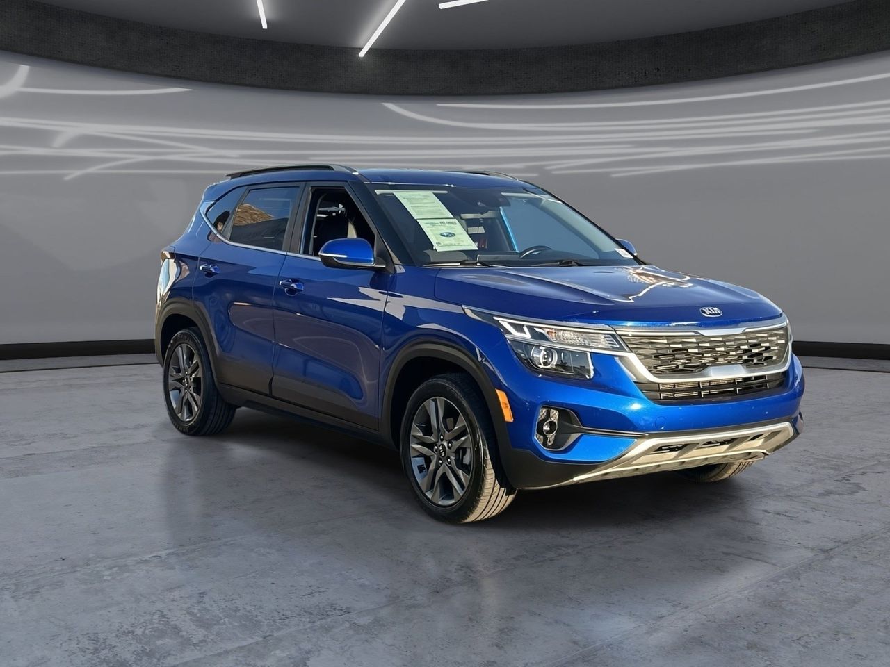 Used 2021 Neptune Blue Kia S image 2