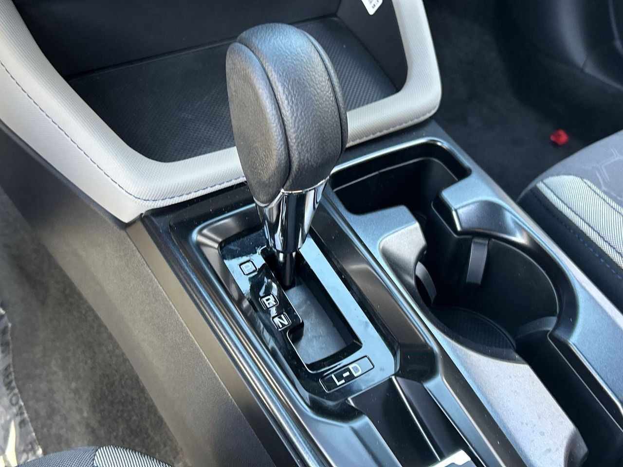 New 2026 Crystal White Pearl Subaru Standard Model image 26