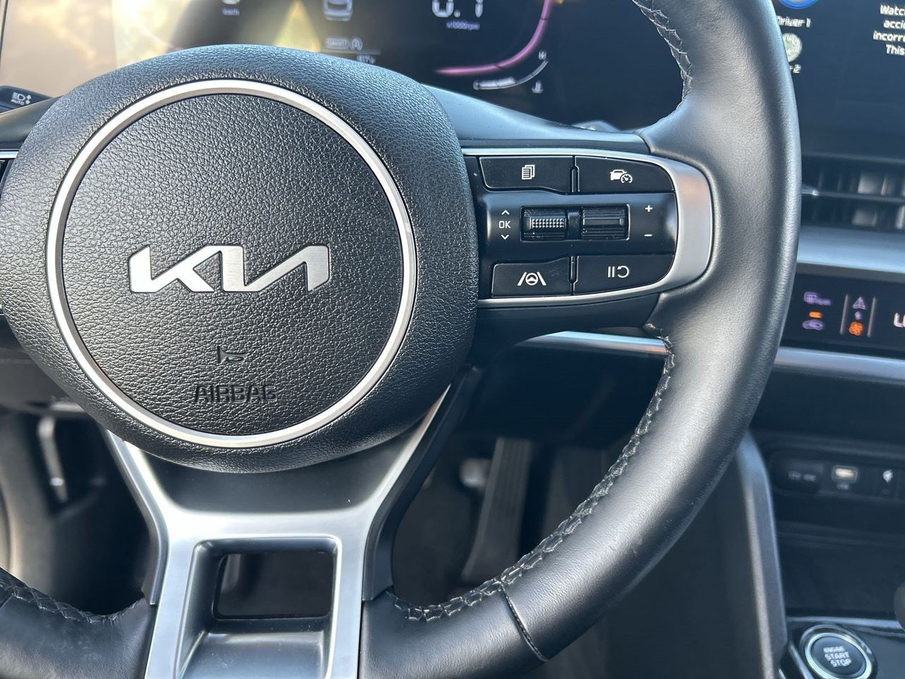 Used 2023 Ebony Black Kia EX image 21