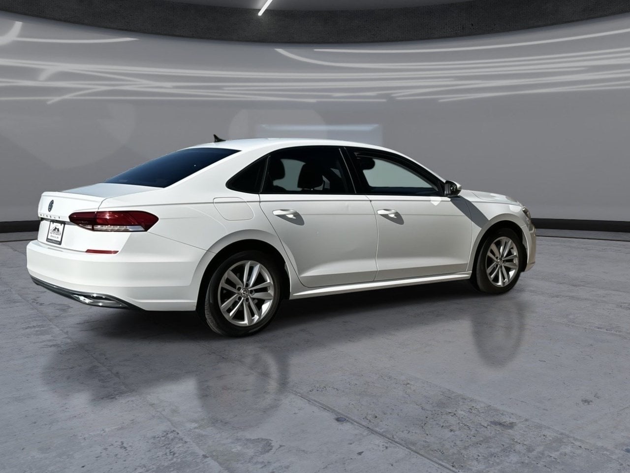 Used 2020 Pure White Volkswagen 2.0T S image 5