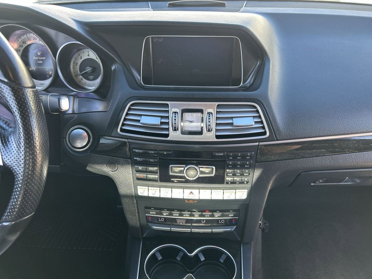 Used 2015 Designo Diamond White Metallic Mercedes-Benz E 550 image 11