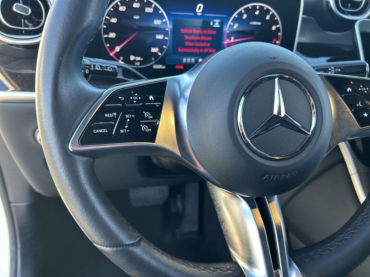 Used 2025 Polar White Mercedes-Benz GLC 300 image 20