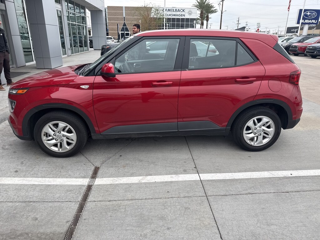 Used 2022 Hyundai Venue SE SUV