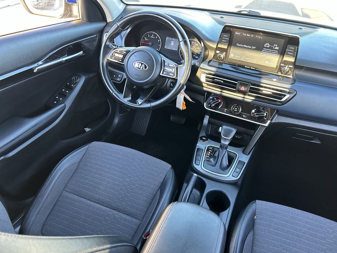 Used 2021 Neptune Blue Kia S image 11