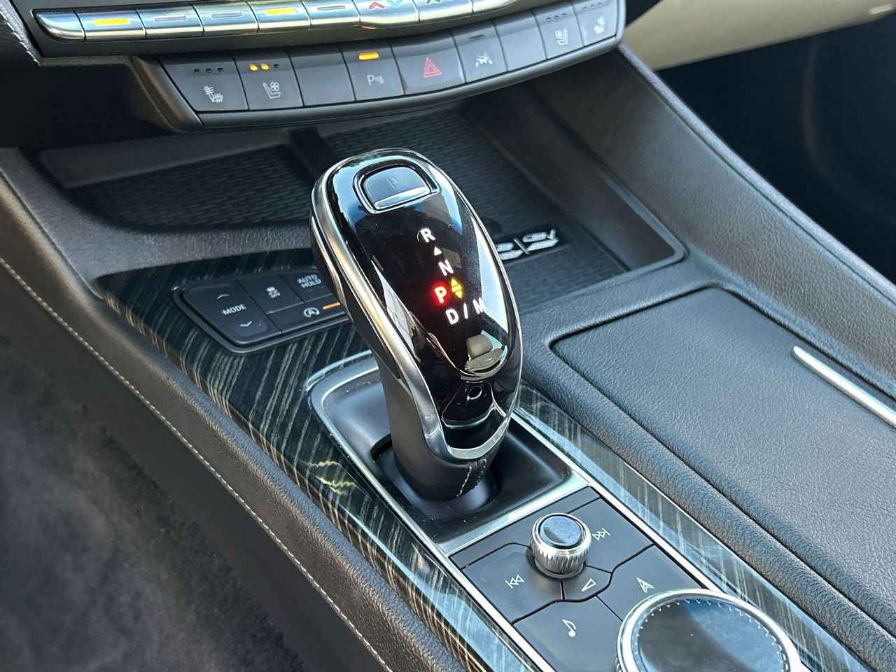 Used 2021 Infrared Tintcoat Cadillac Premium Luxury image 27