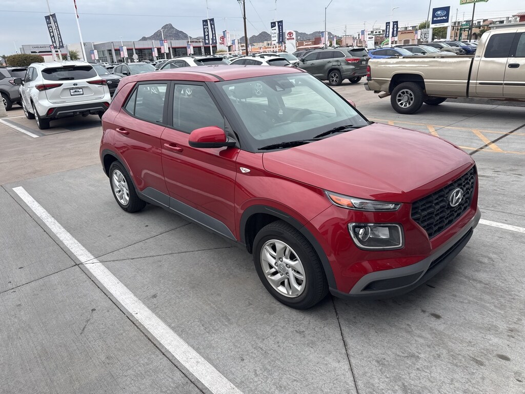 Used 2022 Hyundai Venue SE SUV