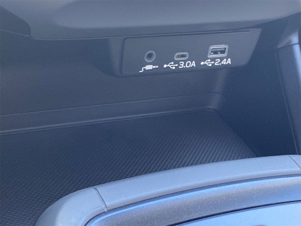 New 2026 Magnetite Gray/Crystal Black Silica Subaru Premium image 24