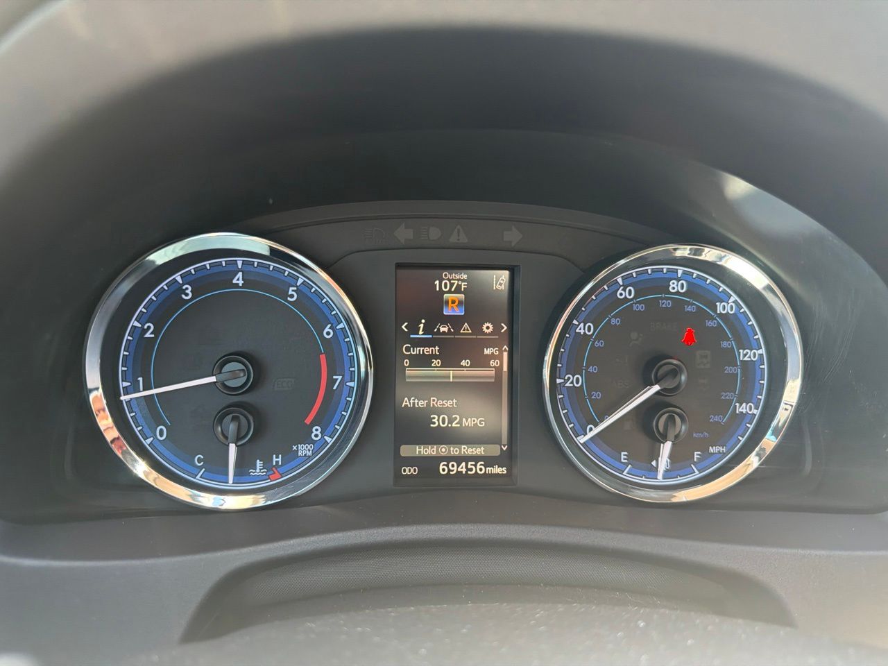 Used 2018 Slate Metallic Toyota SE image 16