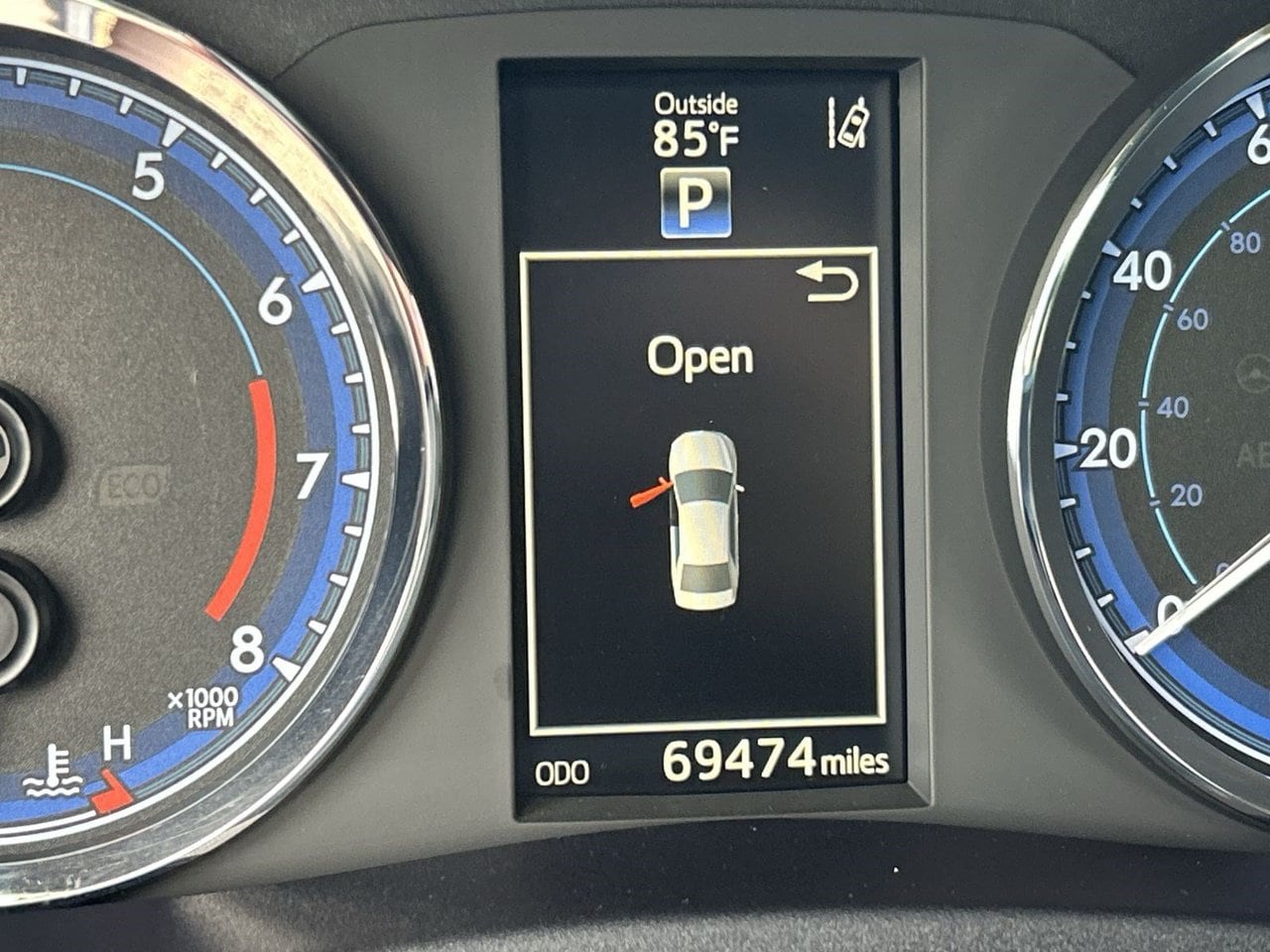 Used 2018 Slate Metallic Toyota SE image 29