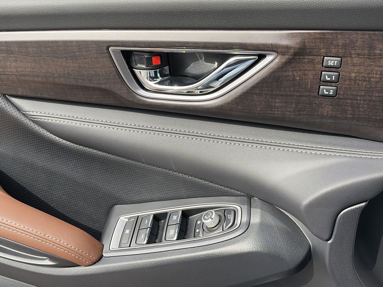 New 2026 Crystal White Pearl Subaru Touring 7-Passenger image 18