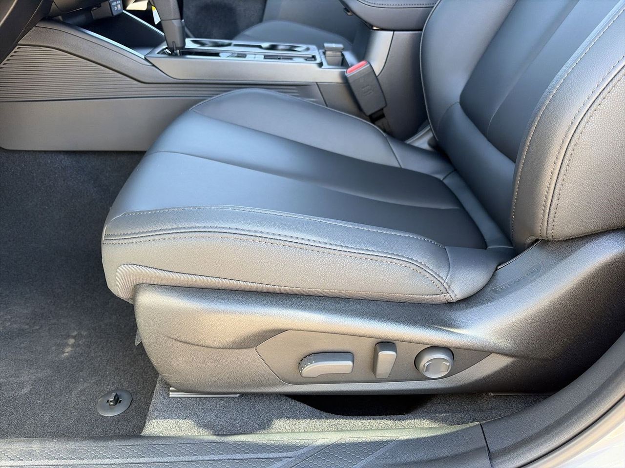 New 2026 Ice Silver Subaru Premium image 16