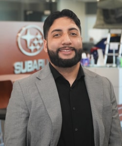 Staff member Gilbert Martinez from ID_4ea06bca18a8