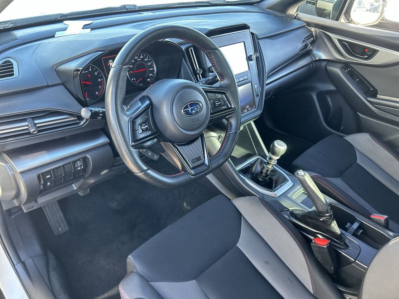 Used 2022 Ceramic White Subaru Base image 15