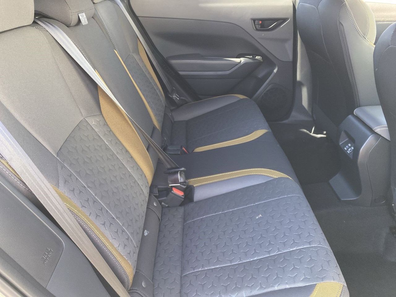 New 2026 Sand Dune Pearl Subaru Sport Hybrid image 9