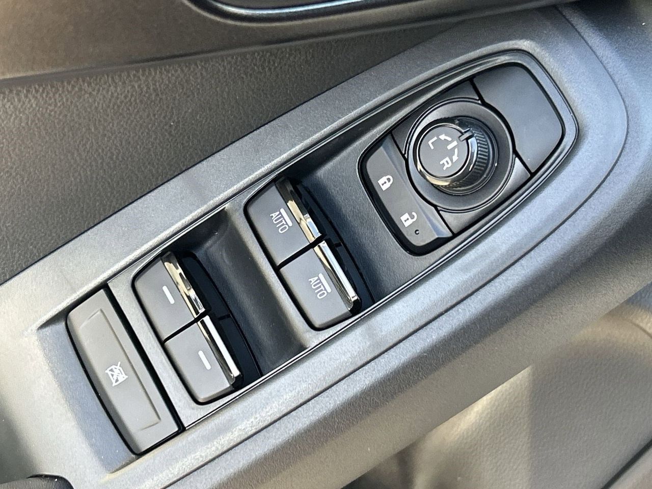 New 2026 Crystal White Pearl Subaru RS image 17