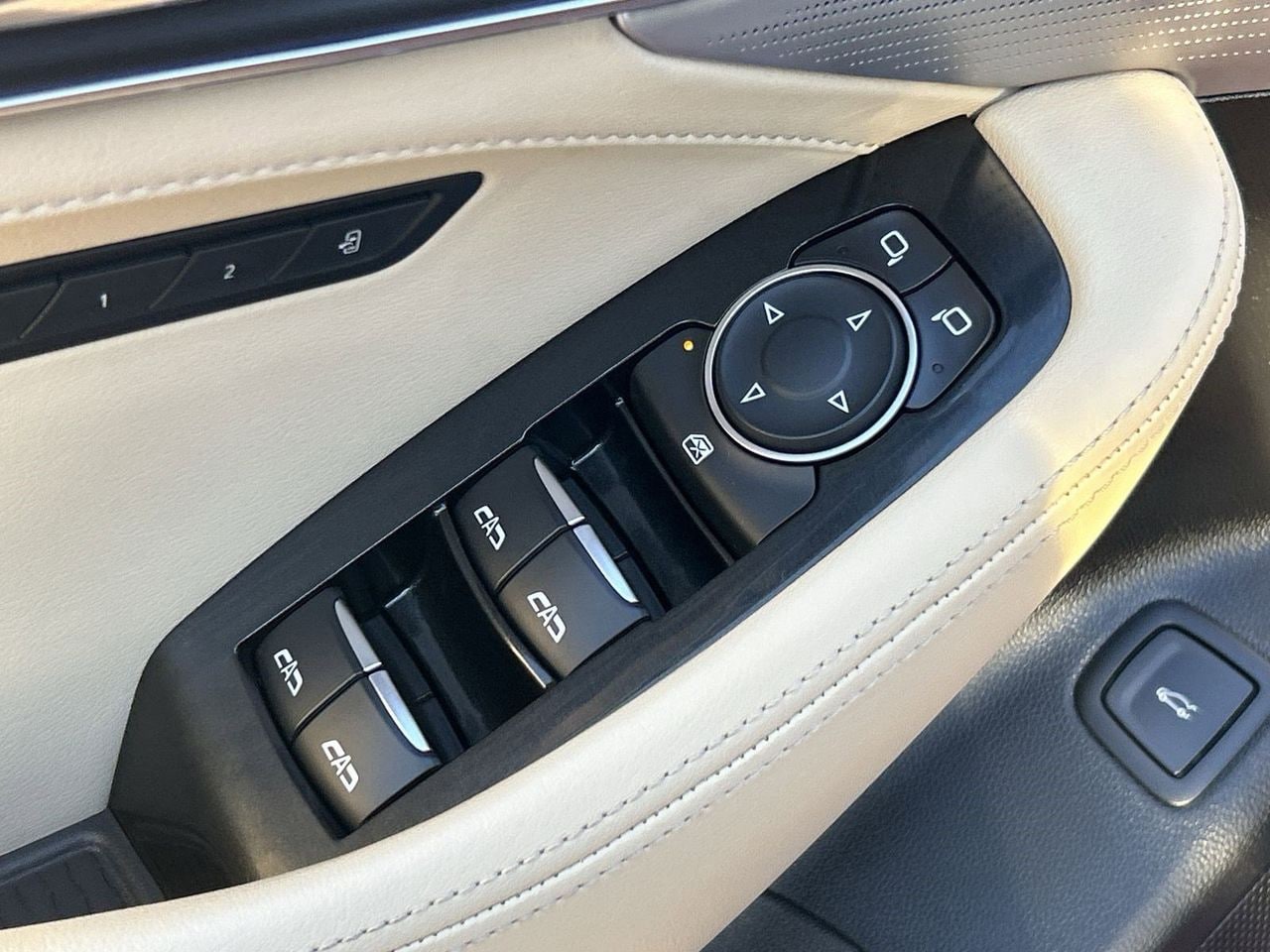 Used 2021 Infrared Tintcoat Cadillac Premium Luxury image 18