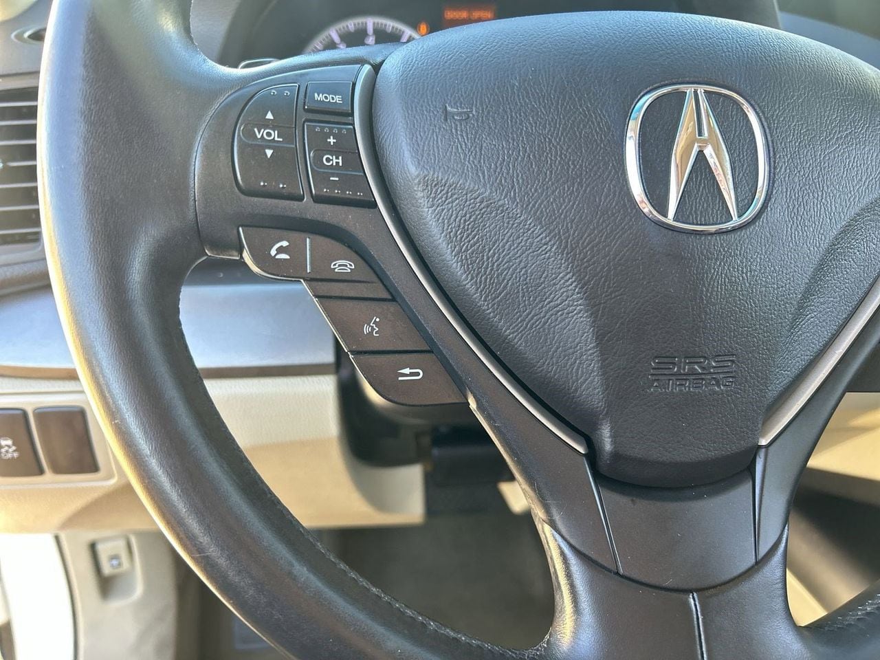 Used 2014 White Acura Technology Package image 21