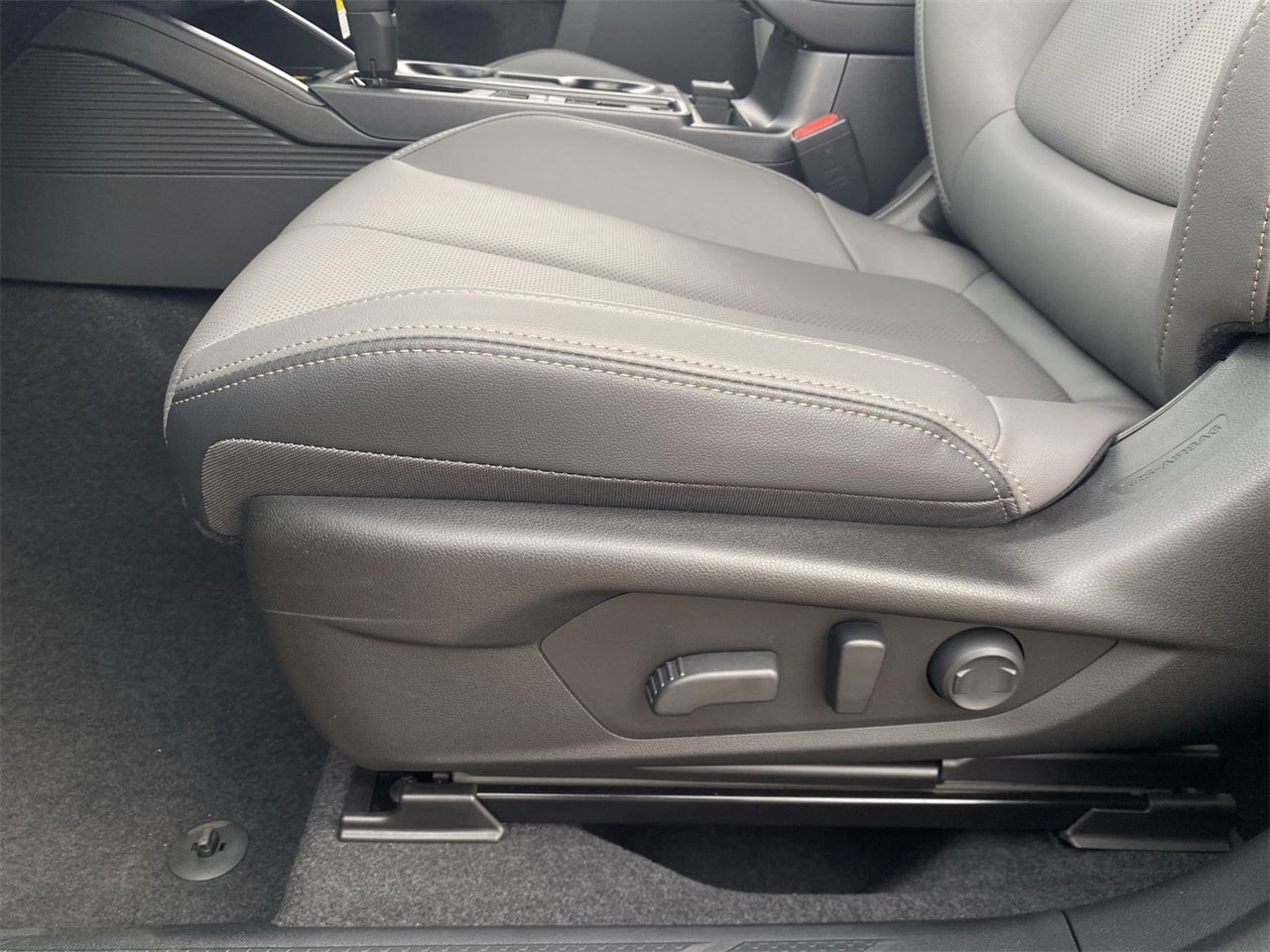 New 2026 Crystal Black Silica Subaru Limited image 16