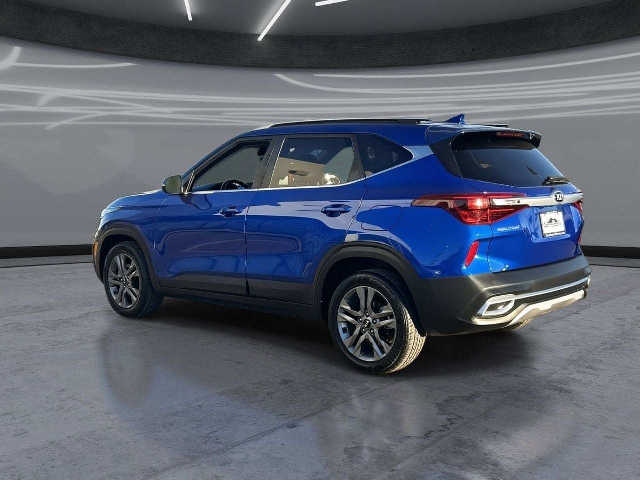 Used 2021 Neptune Blue Kia S image 4