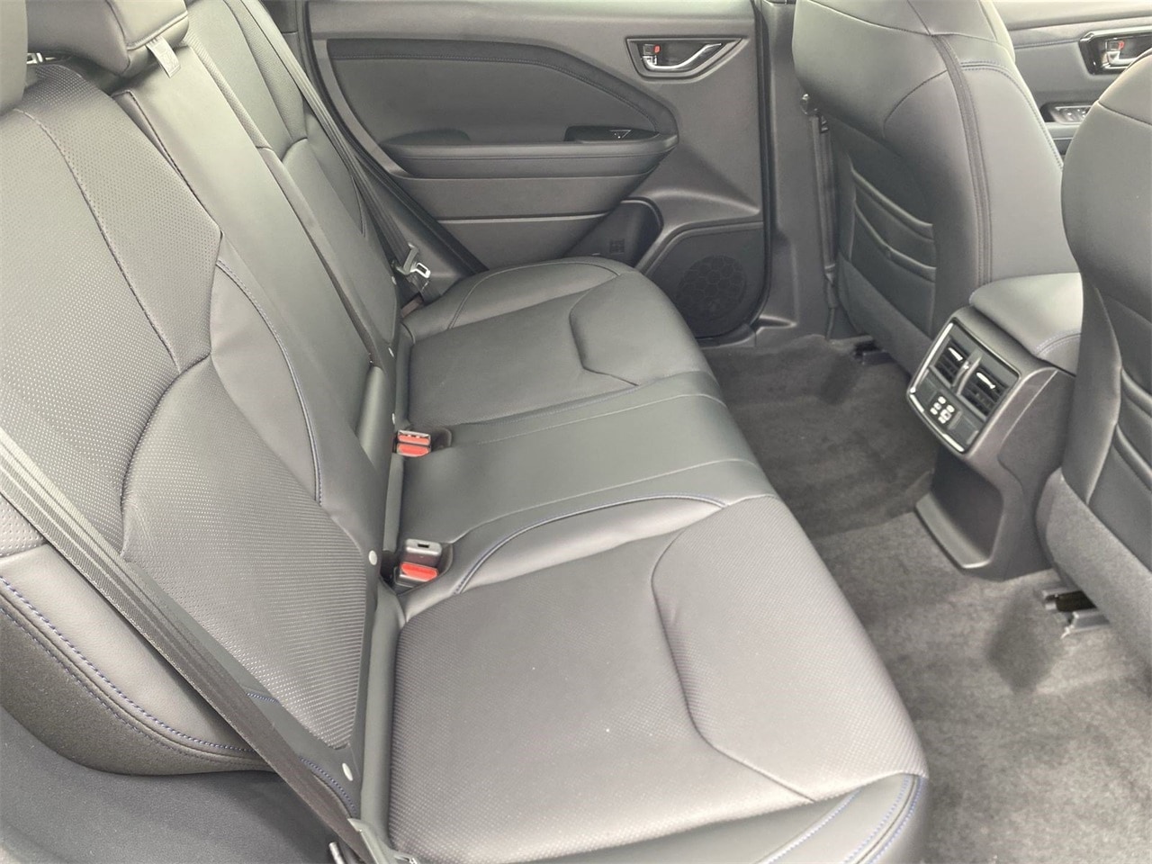 New 2026 Magnetite Gray Subaru Limited image 9