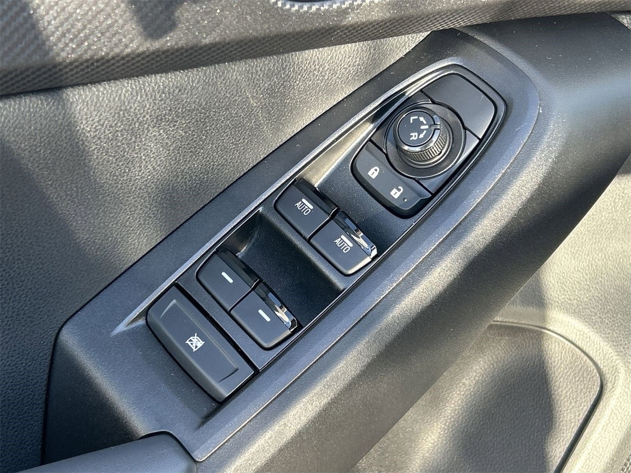 New 2026 Crystal White Pearl Subaru Wilderness image 17