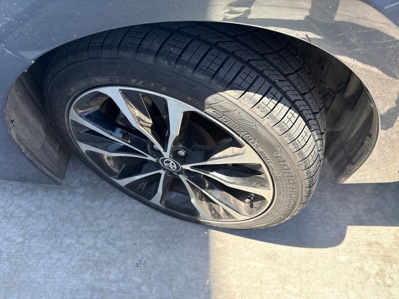 Used 2018 Slate Metallic Toyota SE image 5