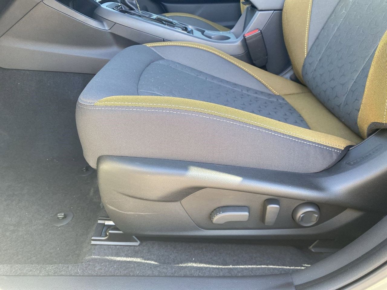 New 2026 Sand Dune Pearl Subaru Sport Hybrid image 16