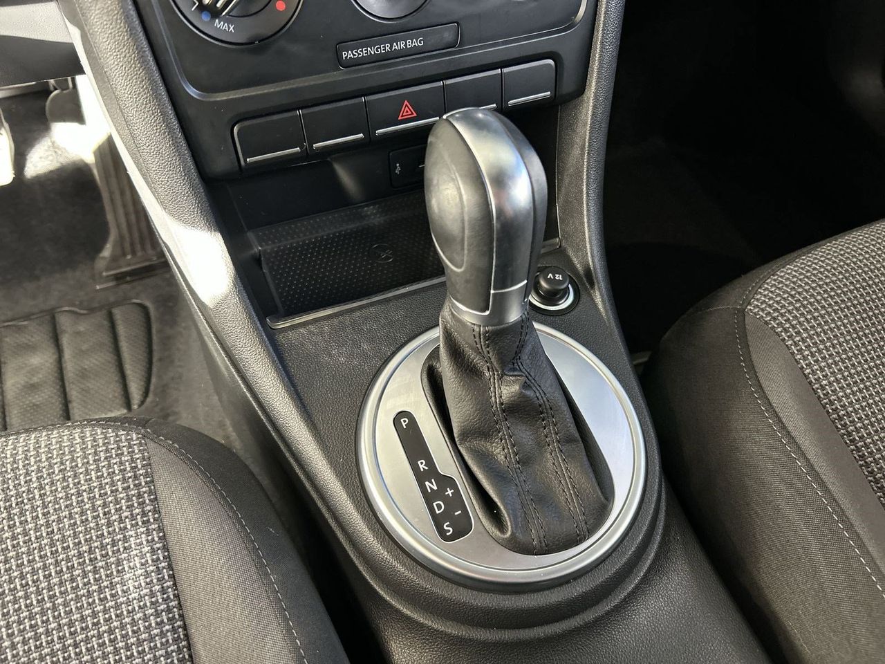 Used 2019 Silk Blue Metallic Volkswagen 2.0T S image 25