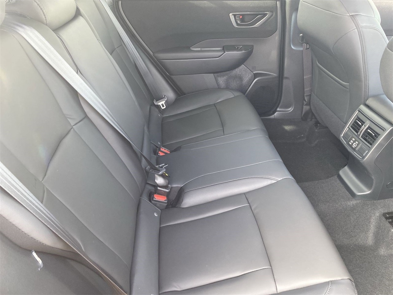 New 2026 Deep Emerald Green Pearl Subaru Premium image 9