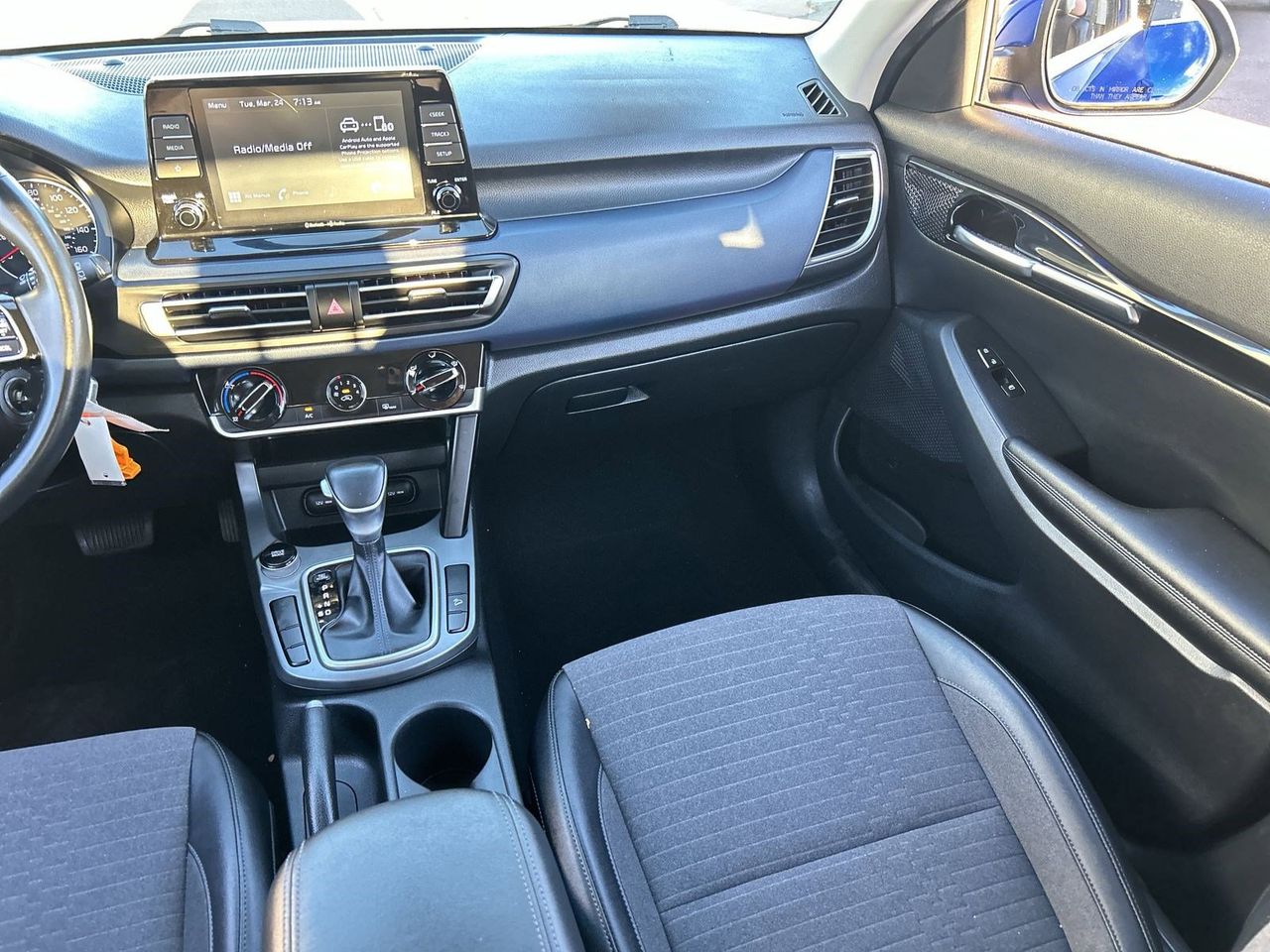 Used 2021 Neptune Blue Kia S image 13