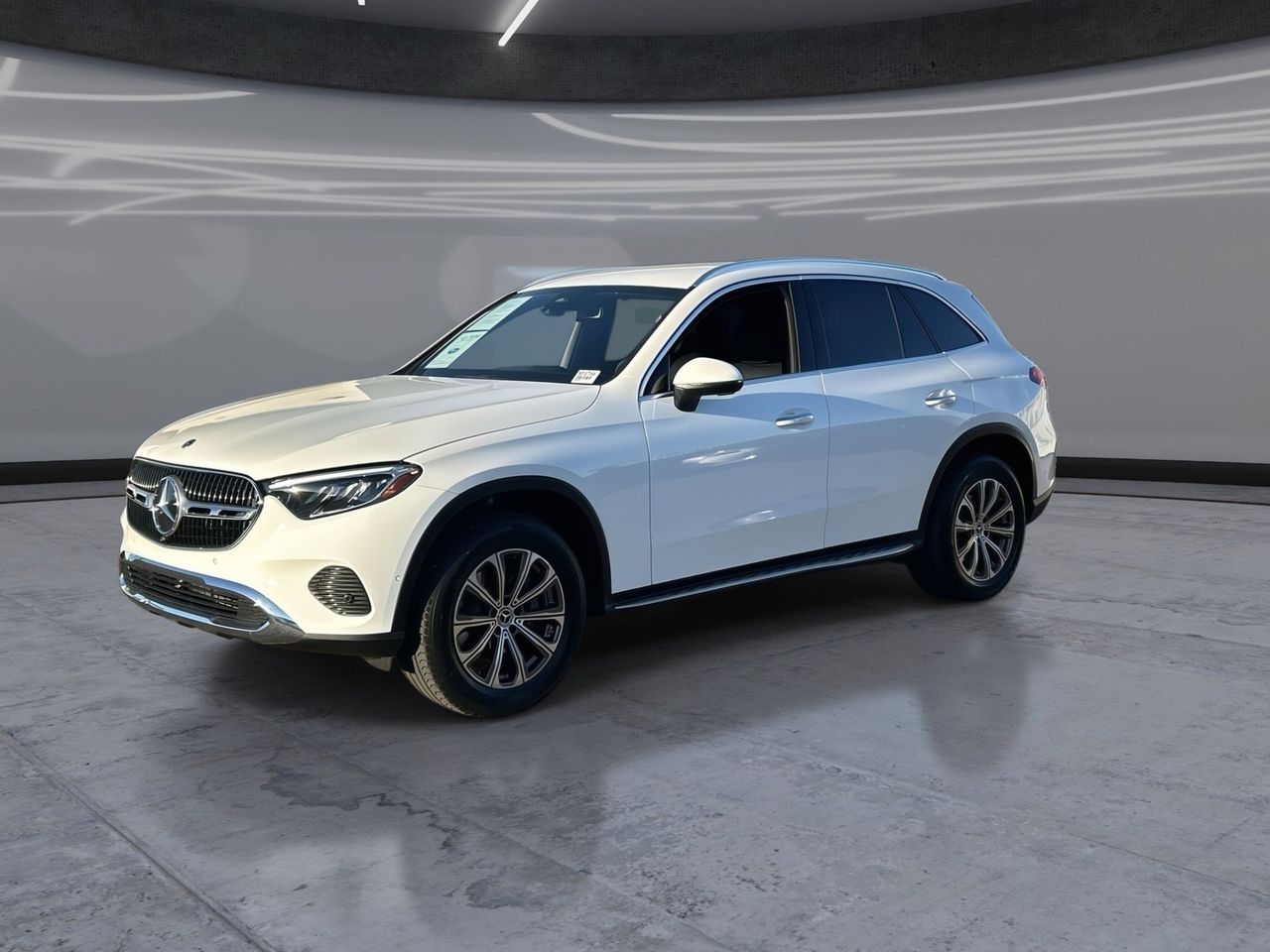 Used 2025 Polar White Mercedes-Benz GLC 300 image 3