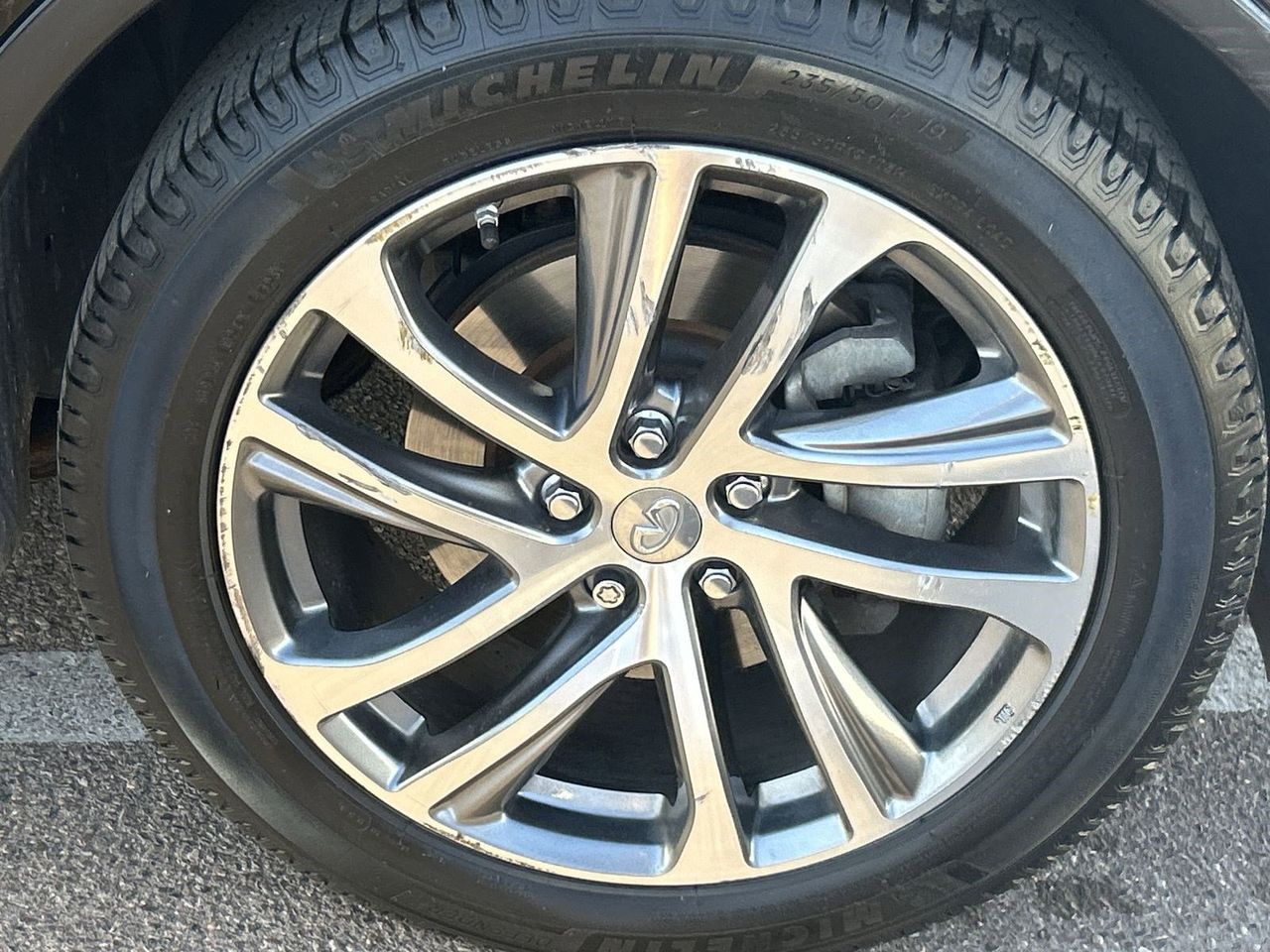 Used 2017 Black Obsidian INFINITI Base image 7